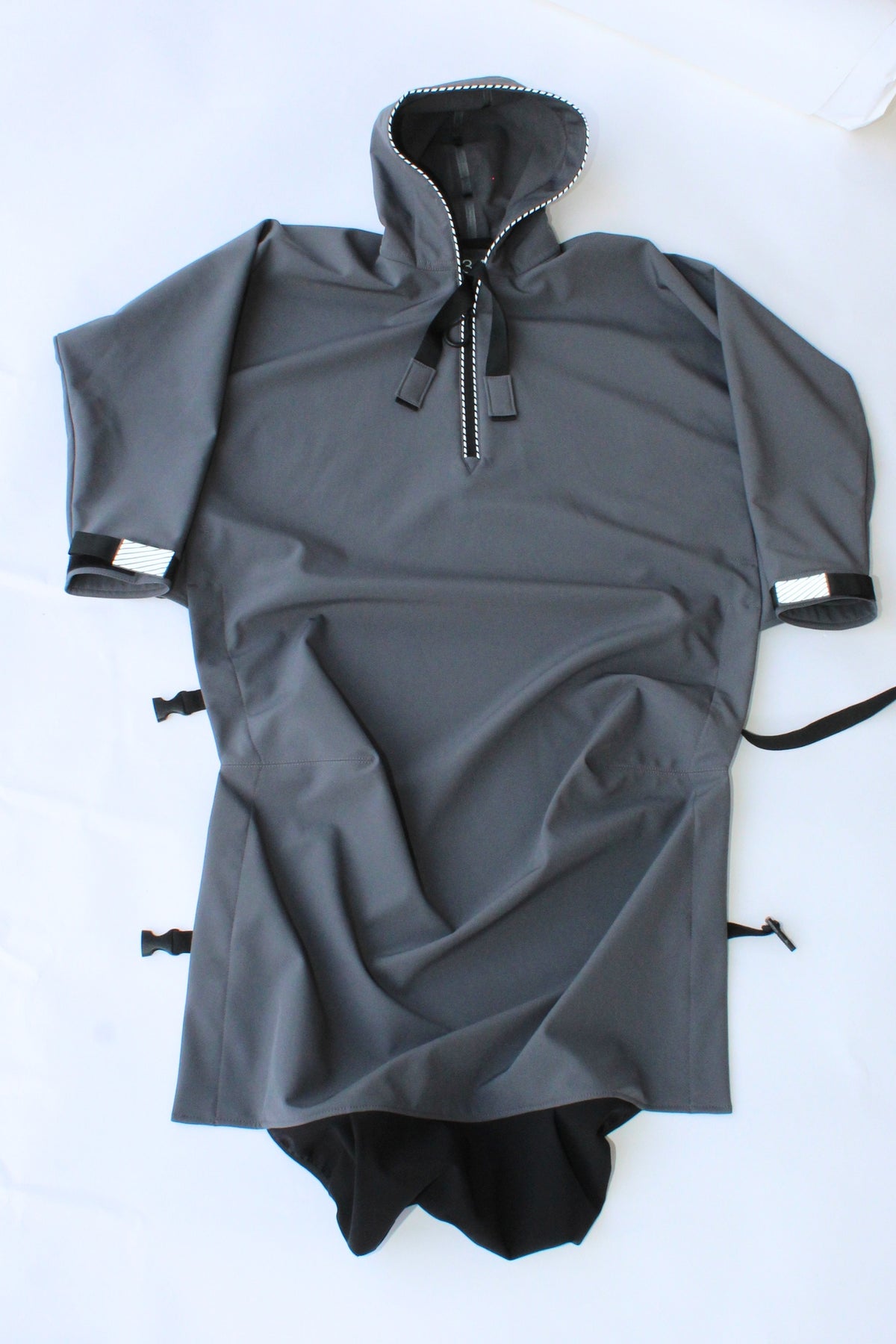 Breathable Wheelchair Raincoat for Kids, Full Leg Coverage