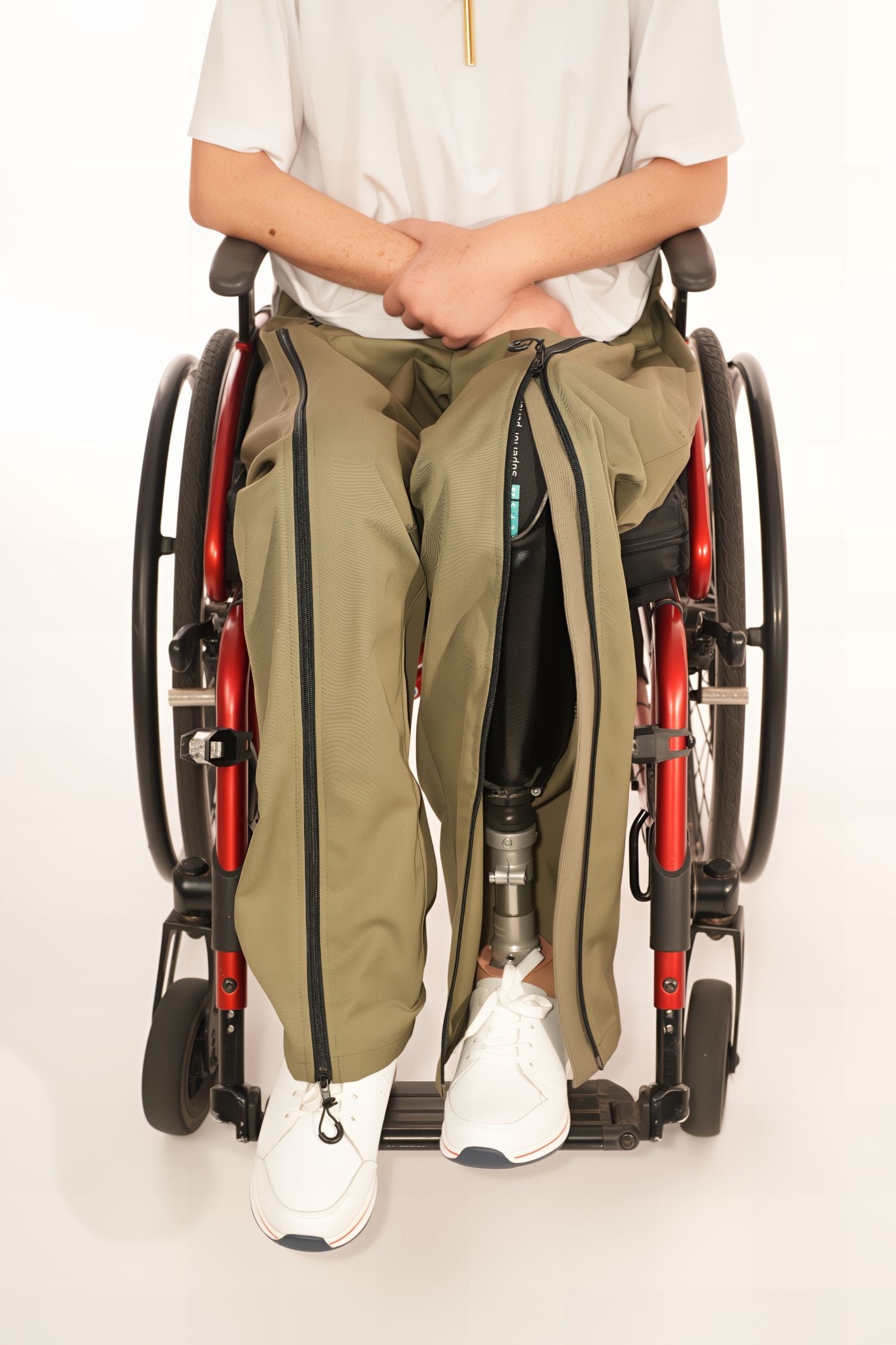 Men's wheelchair adaptive trousers for assisted dressing