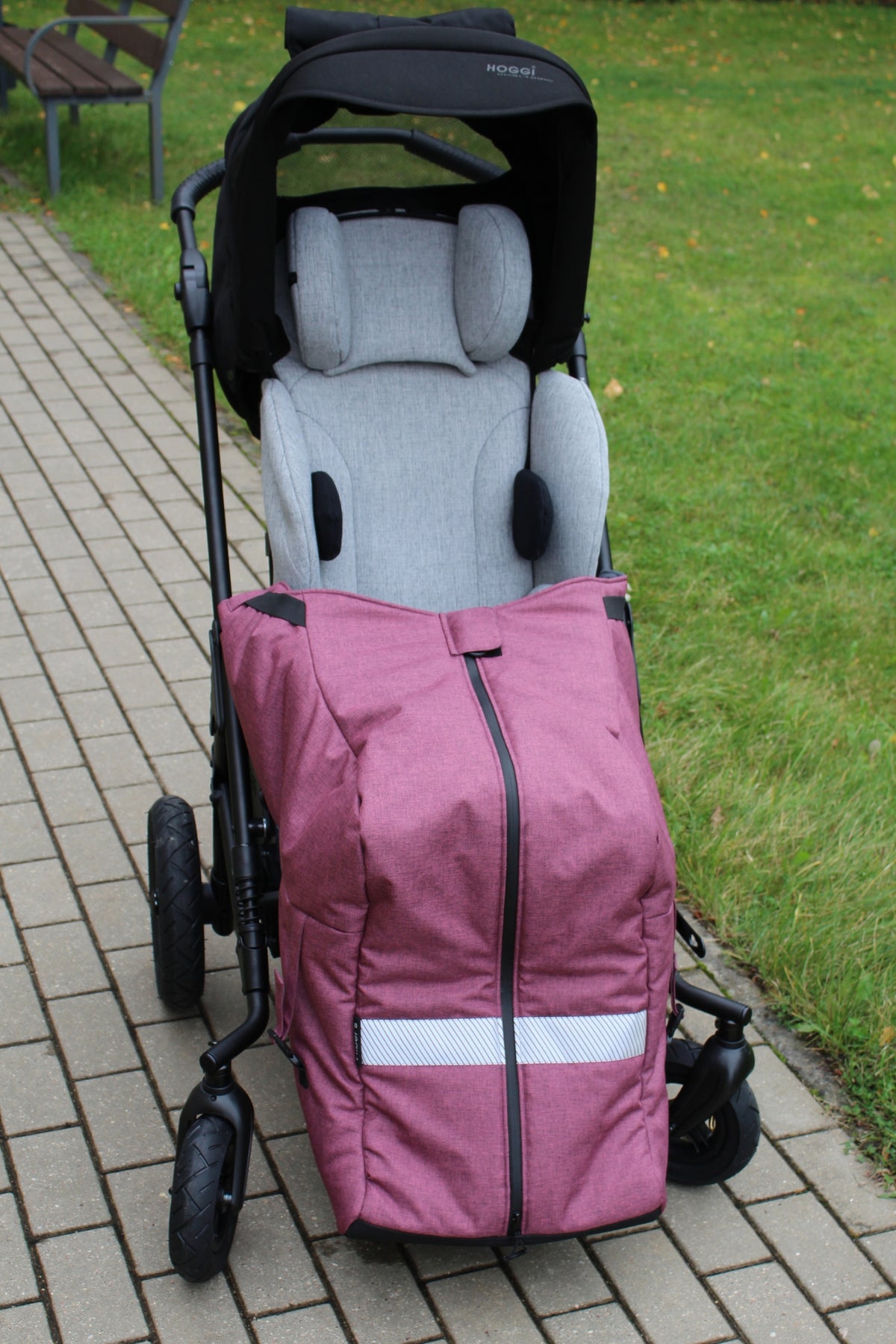 Junior for Seating Systems. Beenbedekking voor speciale-behoeften buggy's (Hoggi, Otto Bock)