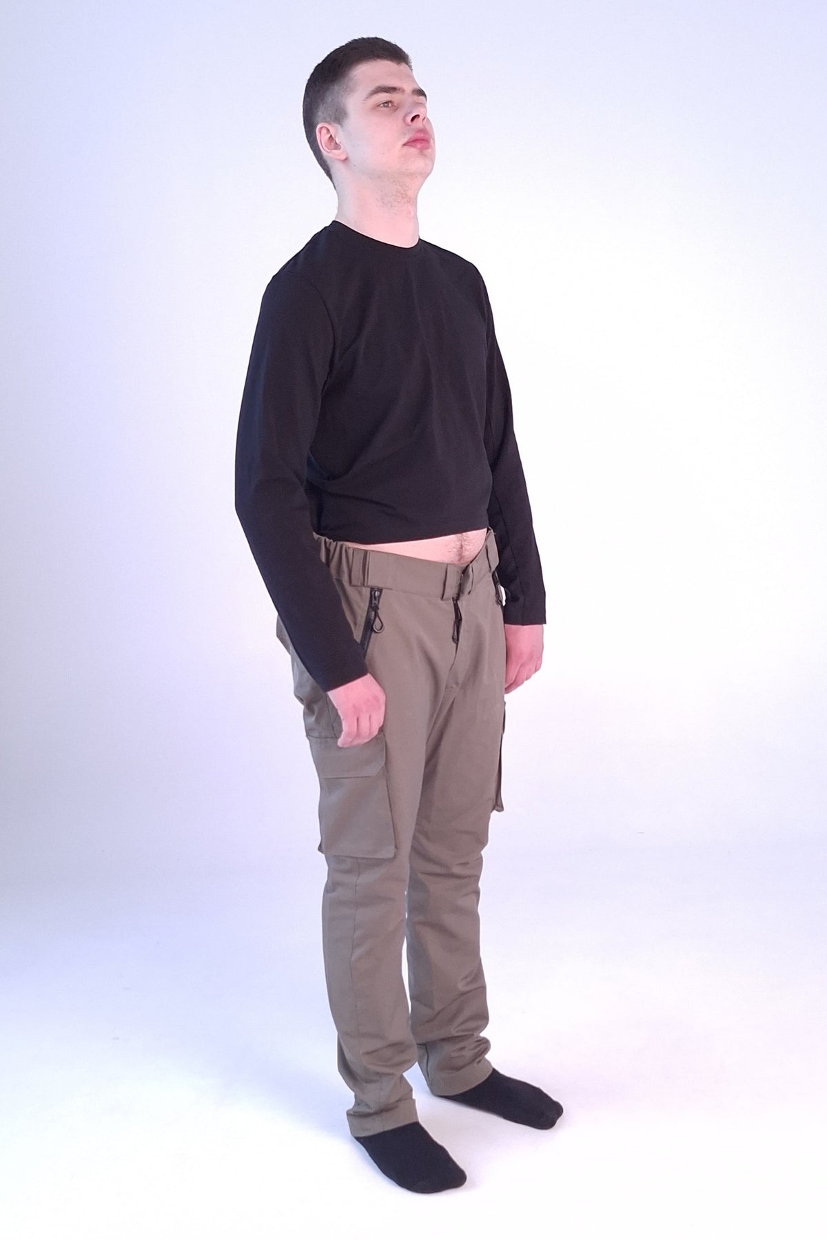 Men's wheelchair adaptive cargo pants with side pockets