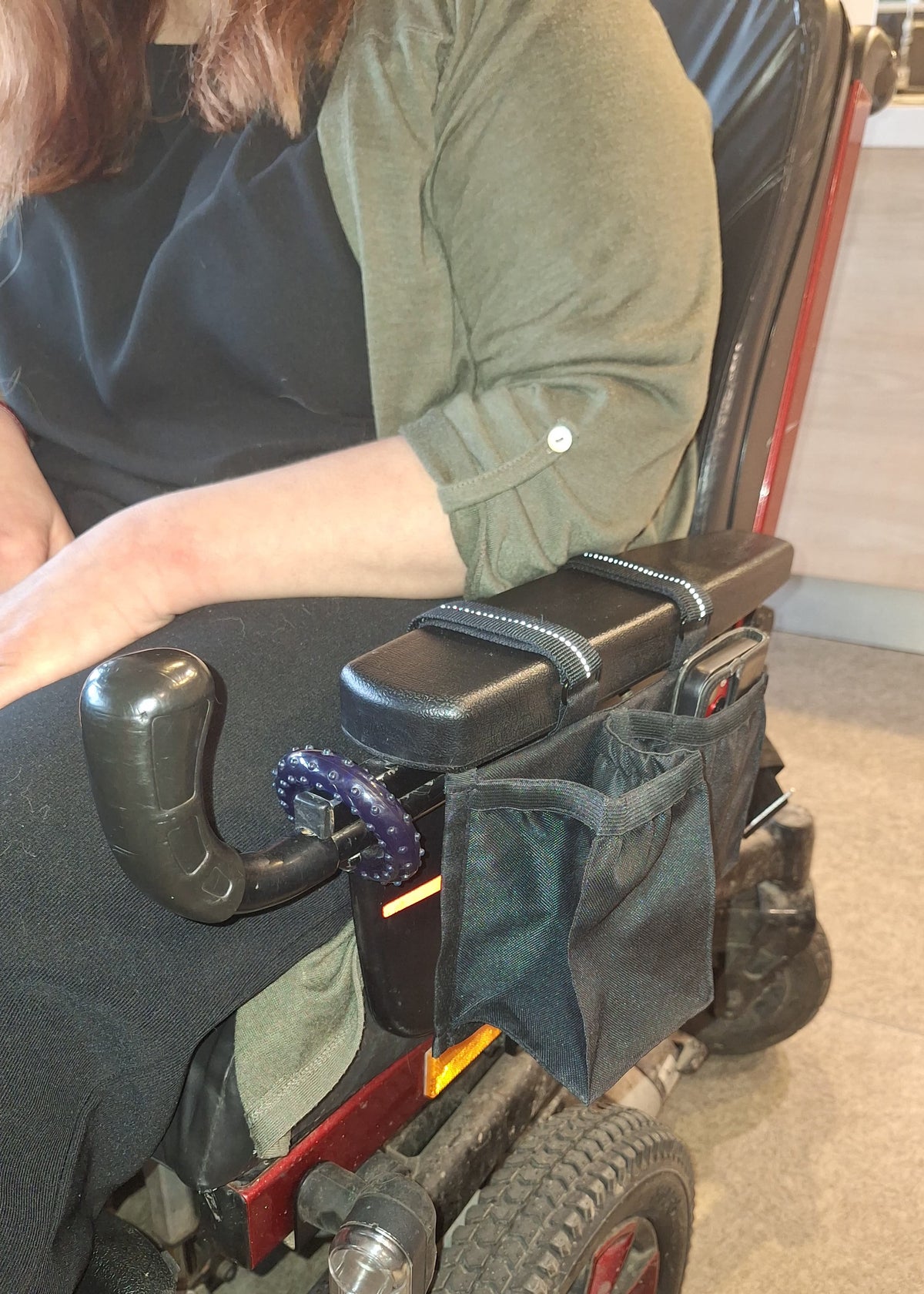 Armsteuntasje voor rolstoel, klein