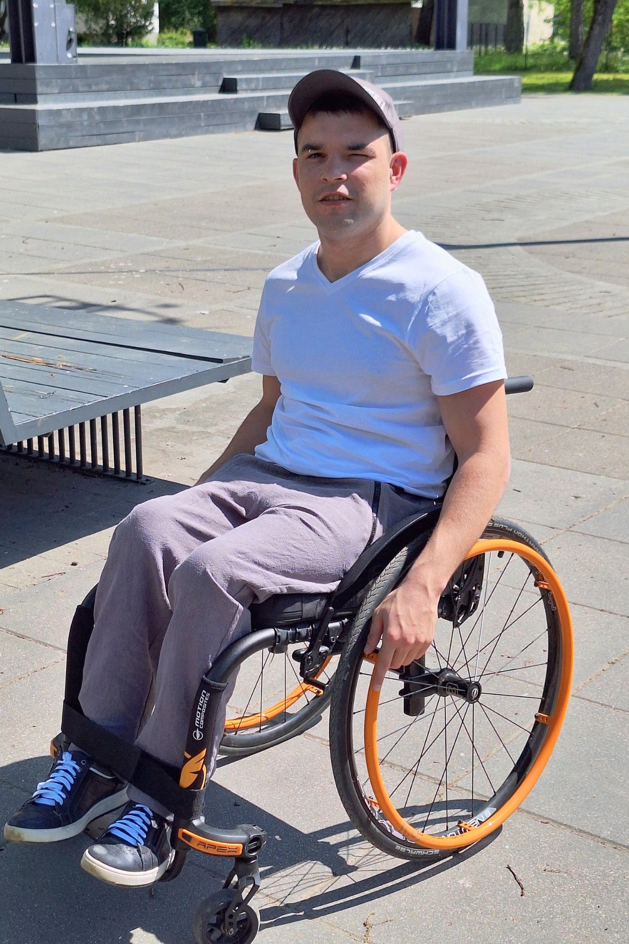 Summer wheelchair pants from ramie fabric wheelchair adapted